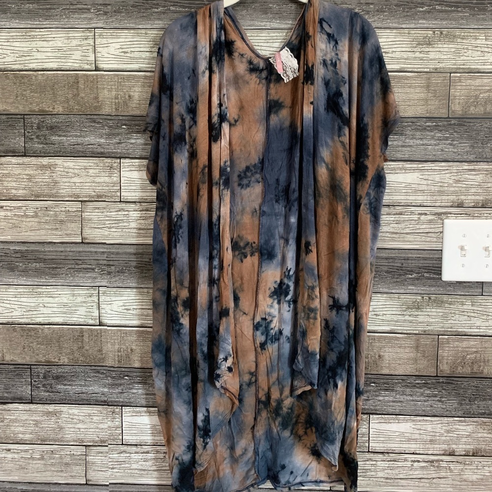 Tye dye kimono